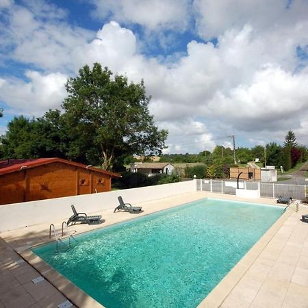 Camping Les 2 Salamandres Arces-sur-Gironde Exterior photo