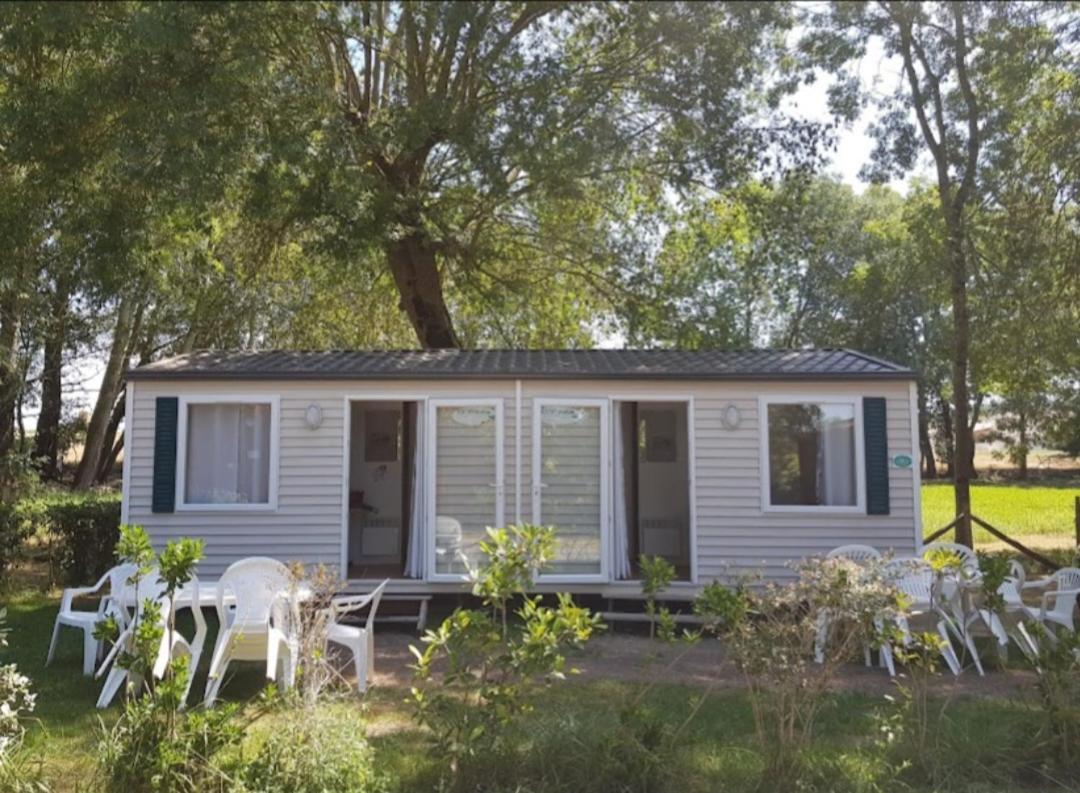 Camping Les 2 Salamandres Arces-sur-Gironde Exterior photo